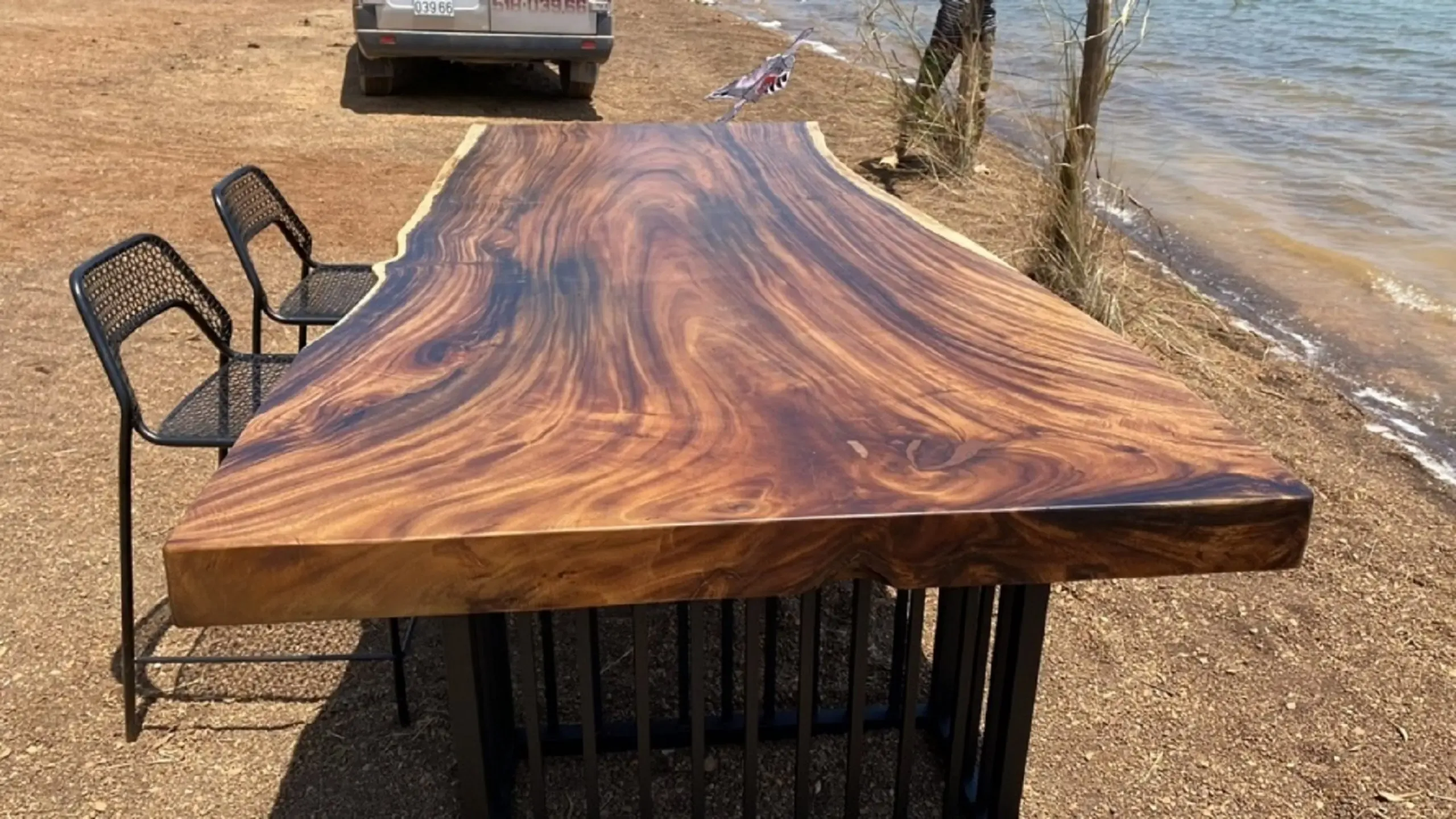 Giao bàn me tây Nguyên Tấm dài 2m7 x rộng 1m1 x dày 10cm tại Đồng Nai