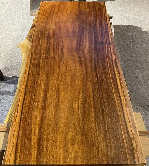 Bàn Gỗ Lim Vàng Nguyên Khối 1m8