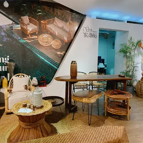 Bàn gỗ nguyên tấm giao cho dự án tại Quận 1 giá tốt nhất