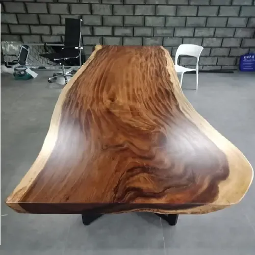 Bàn gỗ tự nhiên me tây dự án giao cho công ty tại Long An