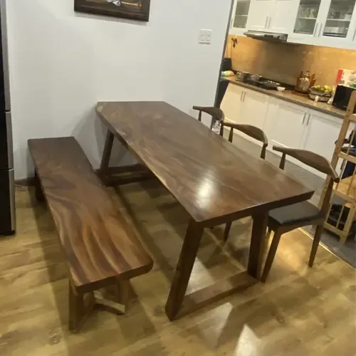 Bàn Giao Bộ Bàn Ghế Gỗ Me Tây Cho Khách Hàng Tại Quận 3