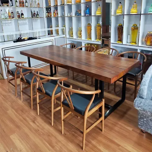 Bàn giao Bộ Bàn Ghế Gỗ Cho Khách Hàng Tại Vũng Tàu