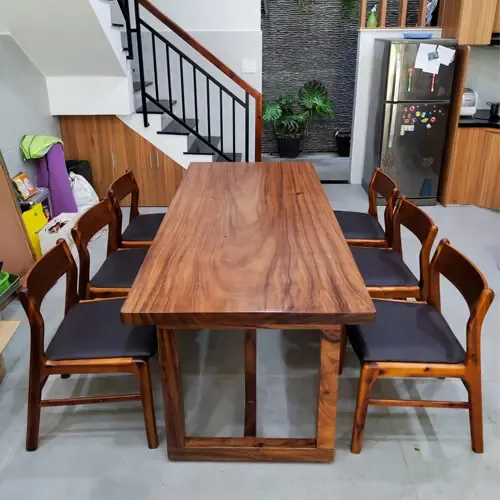 Bộ Bàn Ăn Ghế Gỗ Tự Nhiên Giao Khách Tại Quận 8