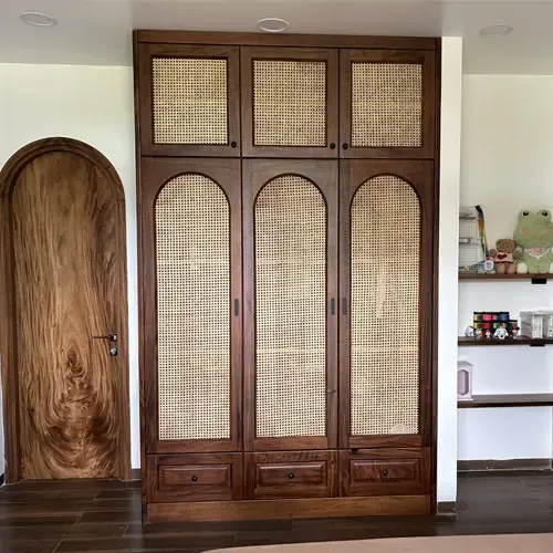 Tủ Quần Áo Gỗ Me Tây Kết Hợp Mây Mắt Cáo 3 Cánh